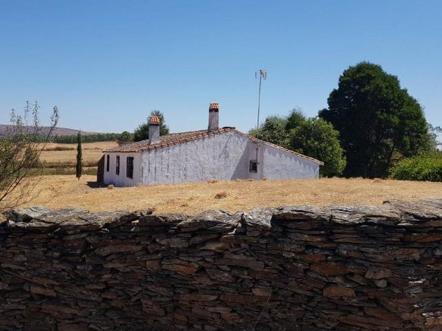 Terreno en venta en La Codosera, Badajoz