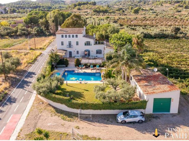 Villa en venta en La Selva Del Camp