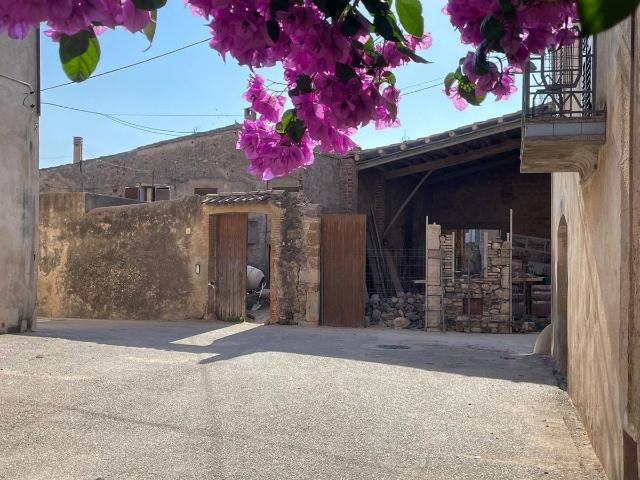 Terreno en venta en La Tallada D'empordà, Girona