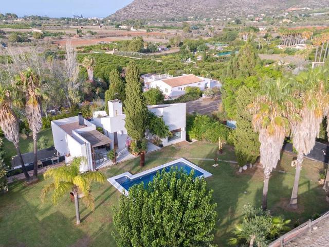 Terreno en venta en Barri Port / Centro, la Marina Alta