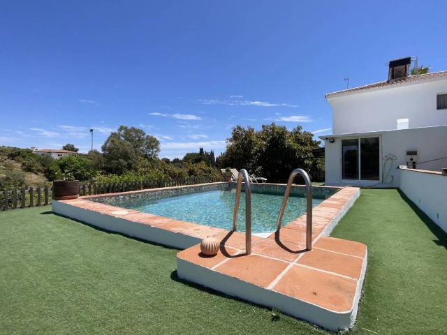 Terreno en venta en Barriada Islas Canarias, Estepona