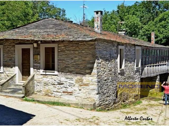 Terreno en venta en O Incio