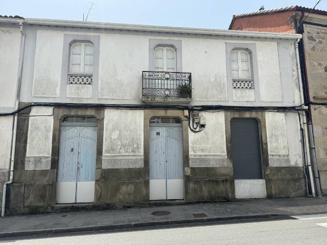 Terreno en venta en Outes, Noia