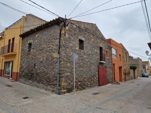 Villa en venta en Palau-saverdera