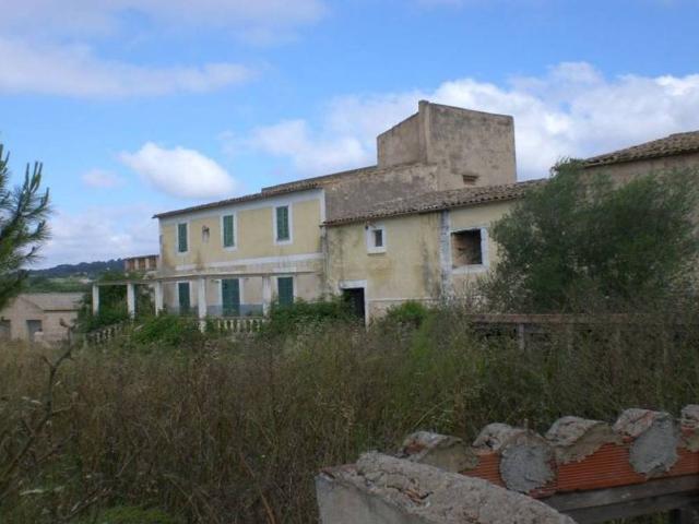 Terreno en venta en Petra