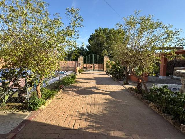 Terreno en venta en Pilas, Andalucía