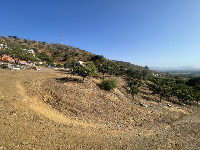 Terreno en venta en Pizarra