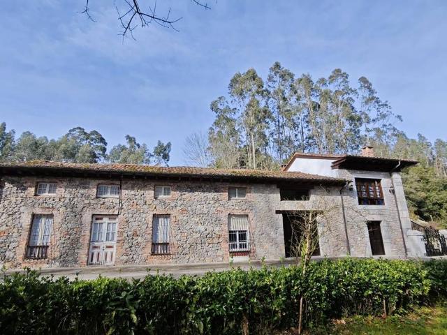 Terreno en venta en Llanes, Asturias