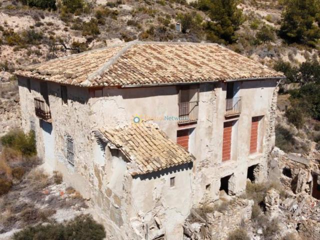 Terreno en venta en Relleu