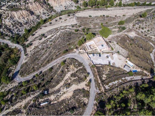 Local Comercial en venta en Relleu
