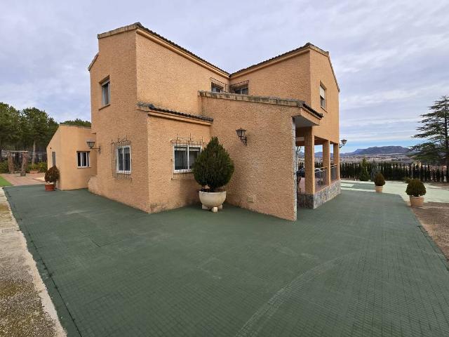 Terreno en venta en Cecilia Bartolomé (Mujeres Libres), l'Alt Vinalopó / El Alto Vinalopó