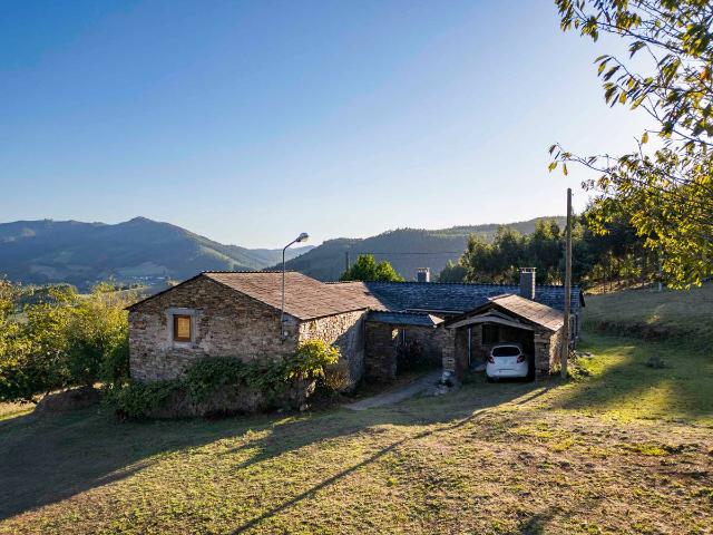 Terreno en venta en San Tirso De Abres, Asturias