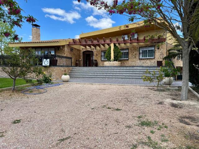 Terreno en venta en l'Alt Vinalopó / El Alto Vinalopó, Valencia