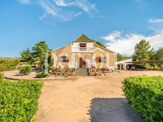 Terreno en venta en La Hoya de Buñol, Valencia