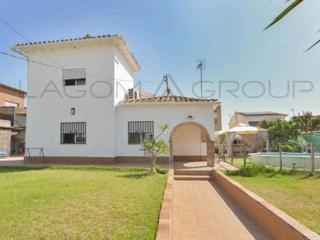 Chalet en venta en Viladecans, Baix Llobregat