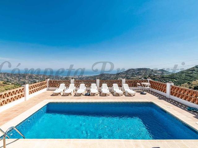 Terreno en venta en La Axarquía, Andalucía