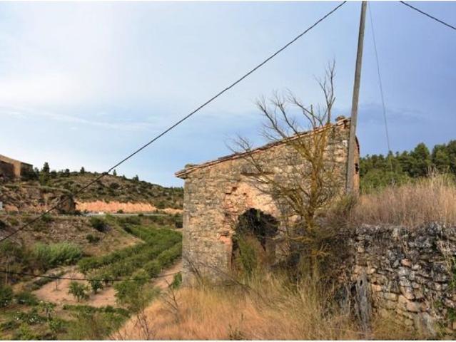 Local Comercial en venta en Matarraña / Matarranya, Valjunquera