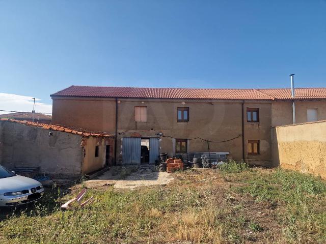 Terreno en venta en Valverde De La Virgen, Castilla y León