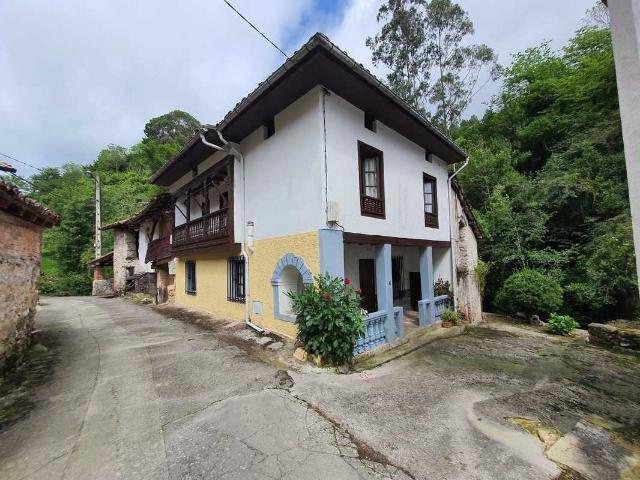 Terreno en venta en Llanes, Asturias