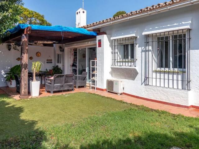 Terreno en venta en Barriada Islas Canarias, Costa del Sol Occidental