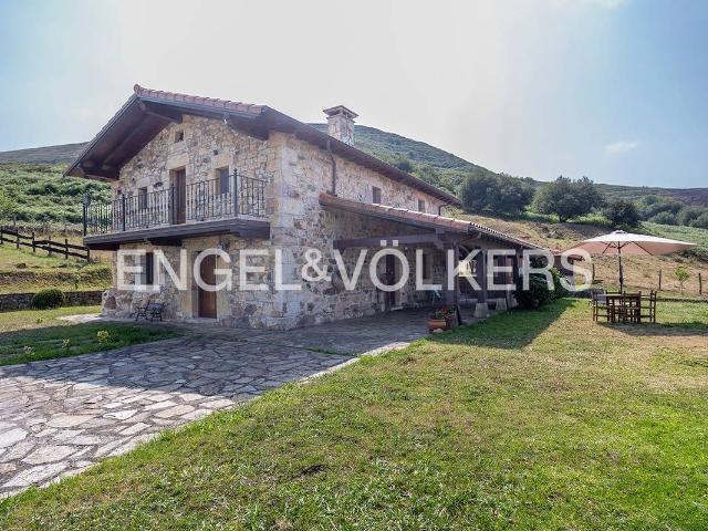 Terreno en venta en Villacarriedo, Cantabria