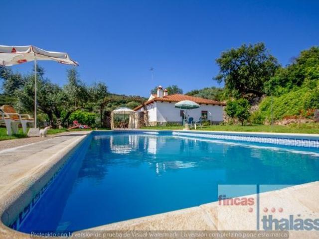 Casa Rural en venta en Jerez De Los Caballeros, Los Naranjos
