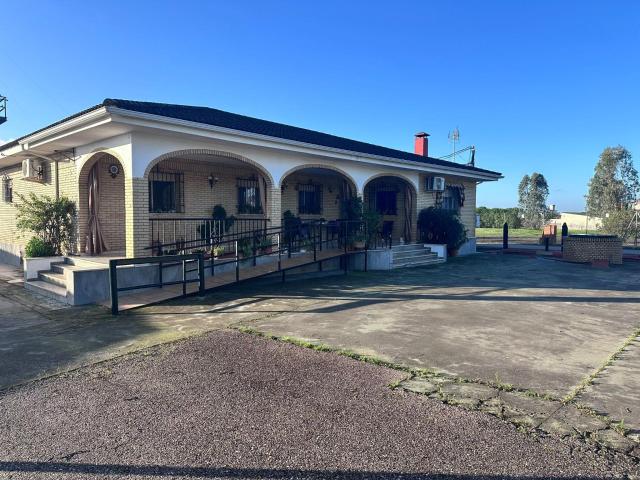 Chalet en venta en El Higuerón, Córdoba