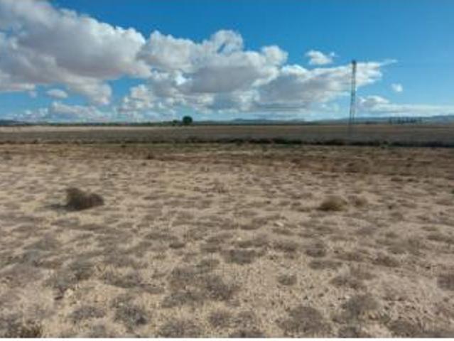 Terreno en venta en Albatana, Albacete