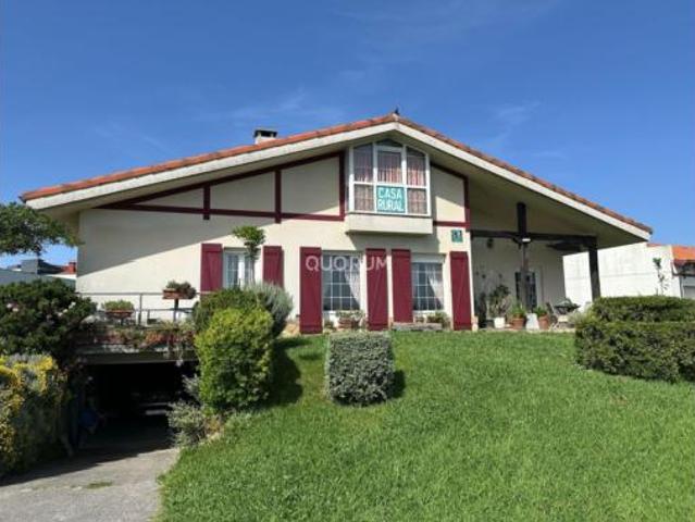 Casa en venta en Barrika, Guipúzcoa