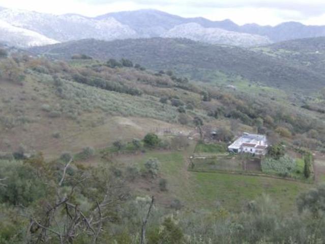 Terreno en venta en Benaocaz, Cádiz