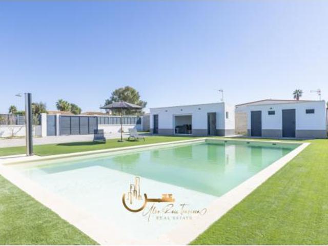 Terreno en venta en Coria del Río, Sevilla