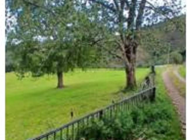 Terreno en venta en Parres