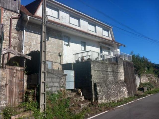 Terreno en venta en Ponte Caldelas, Pontevedra