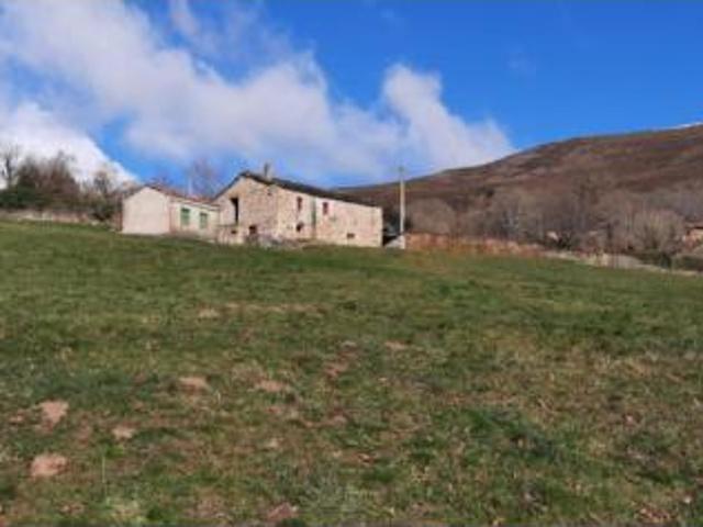 Terreno en venta en Vega de Pas, Cantabria