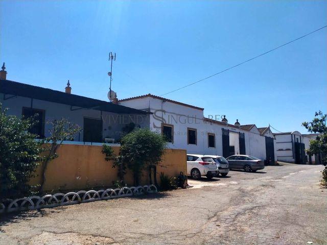 Casa Rural en venta en Alcalá de Guadaíra, Sevilla