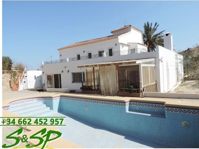 Casa Rural en venta en Oliveros, Almería