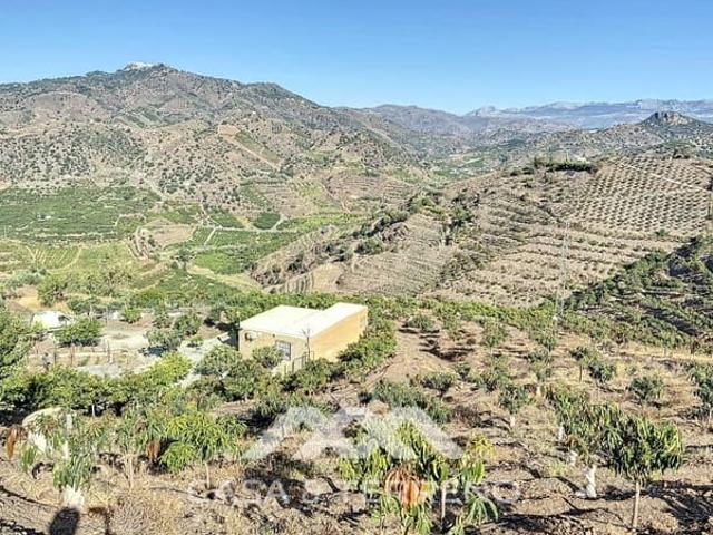 Casa Rural en venta en Benamargosa