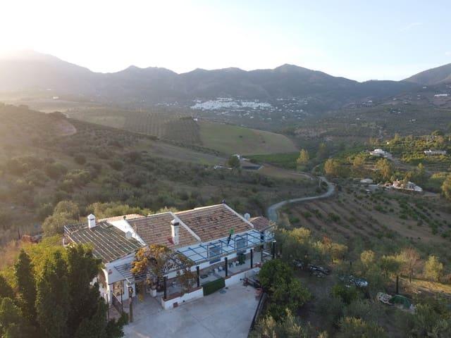 Casa Rural en venta en Casarabonela, Málaga
