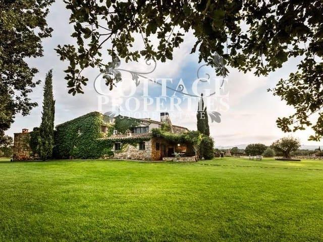 Villa en venta en Cassà De La Selva