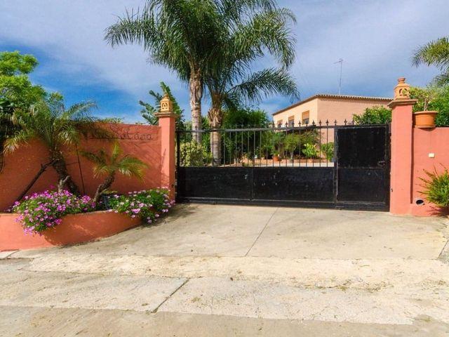 Casa Rural en venta en Barriada Islas Canarias, Costa del Sol Occidental