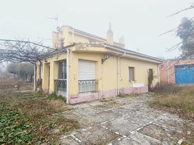 Casa Rural en venta en Husillos, Castilla y León