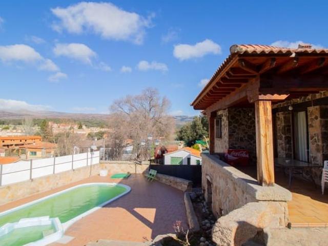 Casa Rural en venta en Navaluenga, Castilla y León