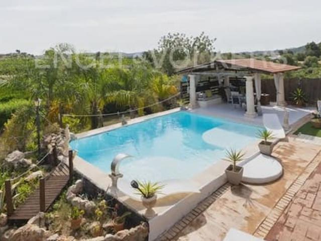 Casa Rural en venta en La Serranía, Valencia