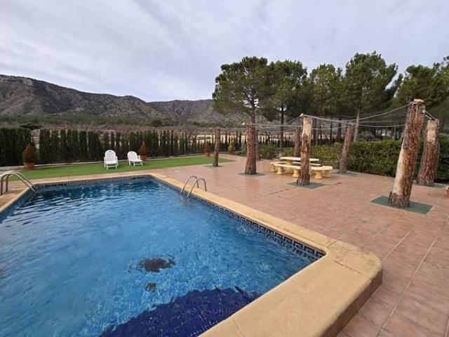 Casa Rural en venta en Cecilia Bartolomé (Mujeres Libres), l'Alt Vinalopó / El Alto Vinalopó