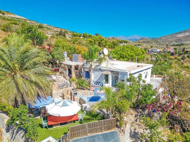 Casa Rural en venta en Vélez de Benaudalla, Granada
