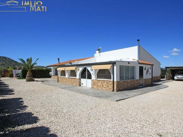 Casa Rural en venta en l'Alt Vinalopó / El Alto Vinalopó, Valencia