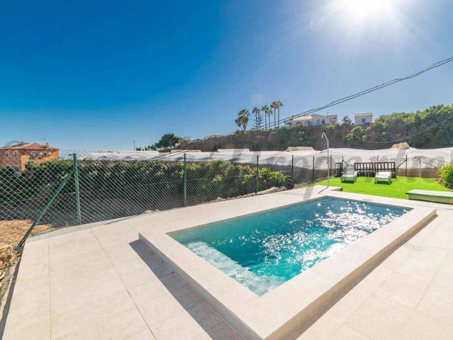 Casa en alquiler en Algarrobo-Costa, La Axarquía