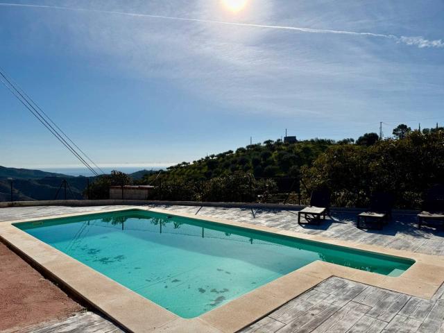Casa en alquiler en Benagalbón, La Axarquía
