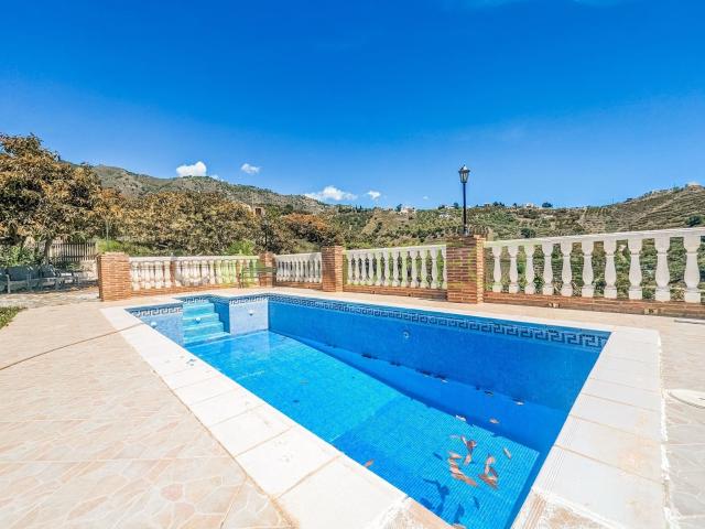 Casa en alquiler en La Axarquía, Andalucía