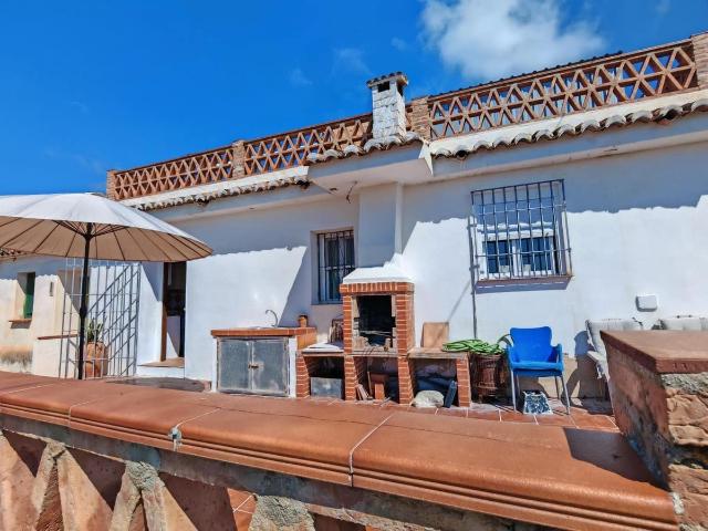 Casa en alquiler en Castillo Bajo-Conejito, La Axarquía